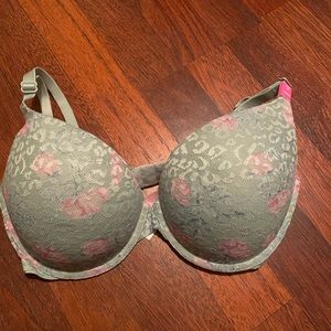 victoria’s secret push up bra 32 DD